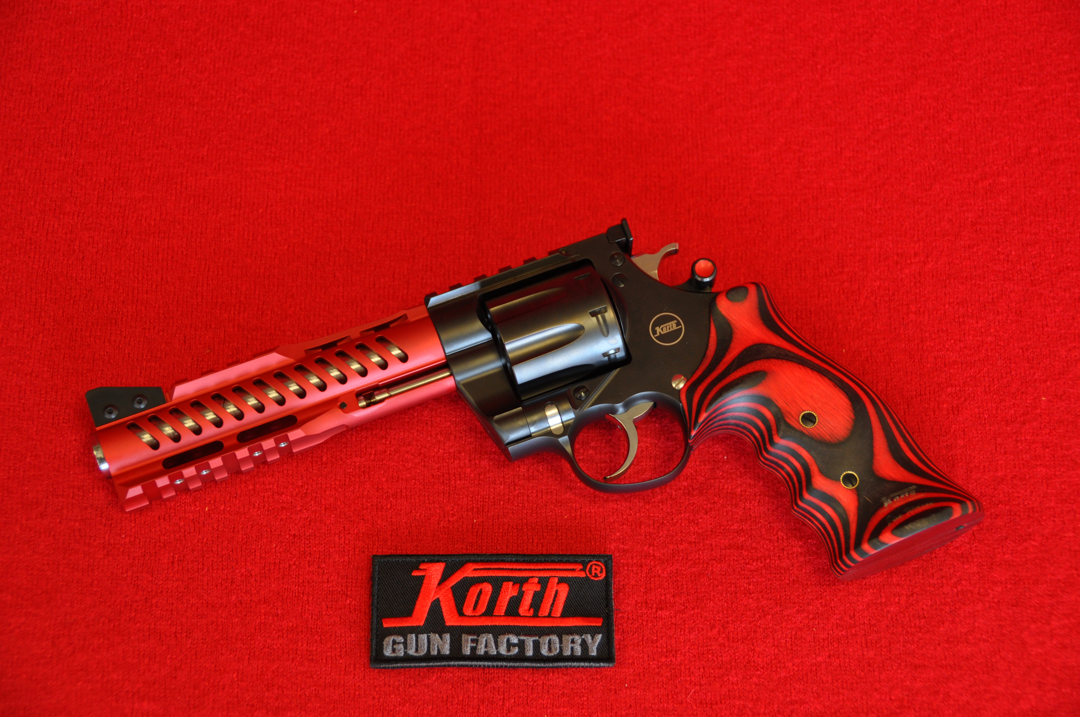Revolver KORTH IPS, 8 Schuss Cal. 9mm Luger Revolver KORTH IPS, 8 Schuss Cal. 9mm Luger