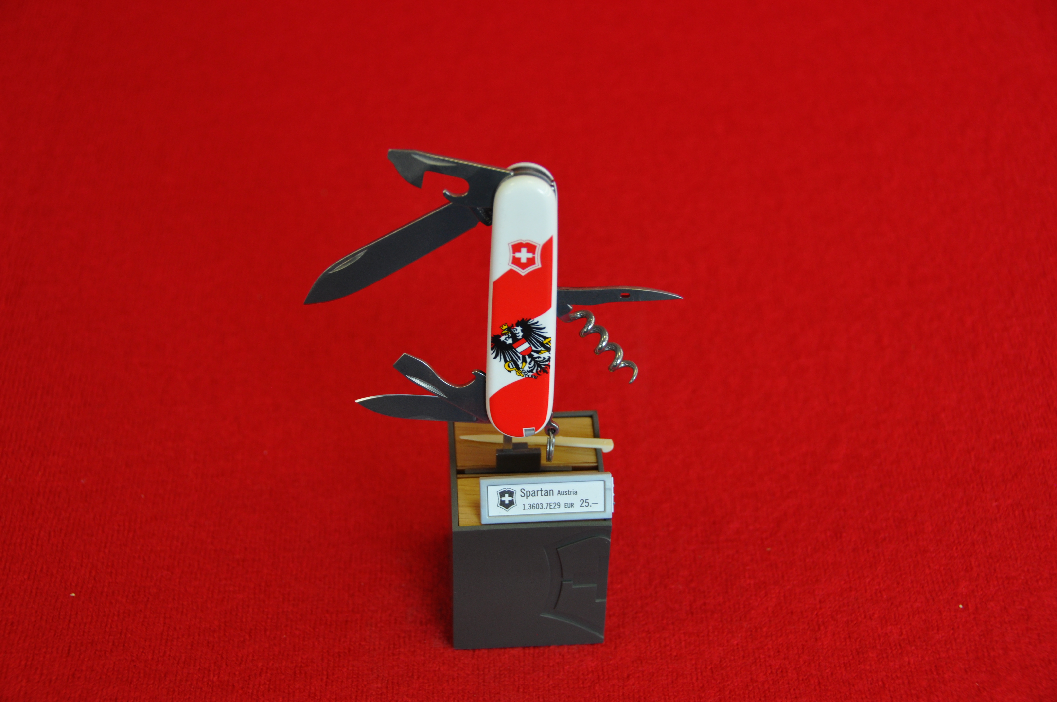 VICTORINOX Offiziersmesser Spartan VICTORINOX Offiziersmesser Spartan